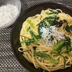 包丁要らず♪春菊と塩昆布のスパゲティー